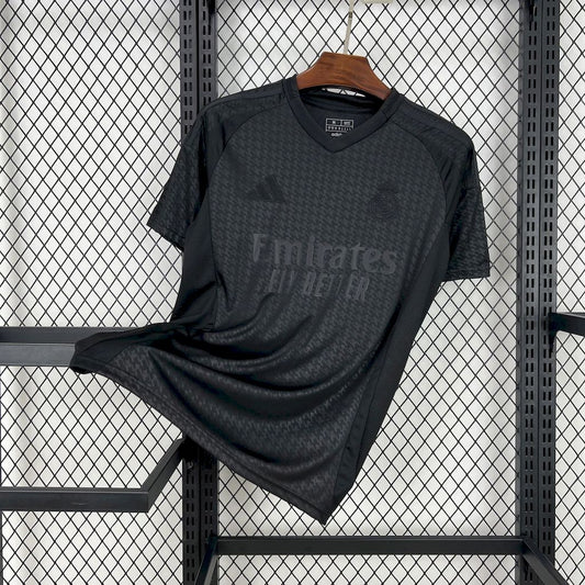 Camisa Real Madrid Edição Especial 2024/25 Rosa e Branca