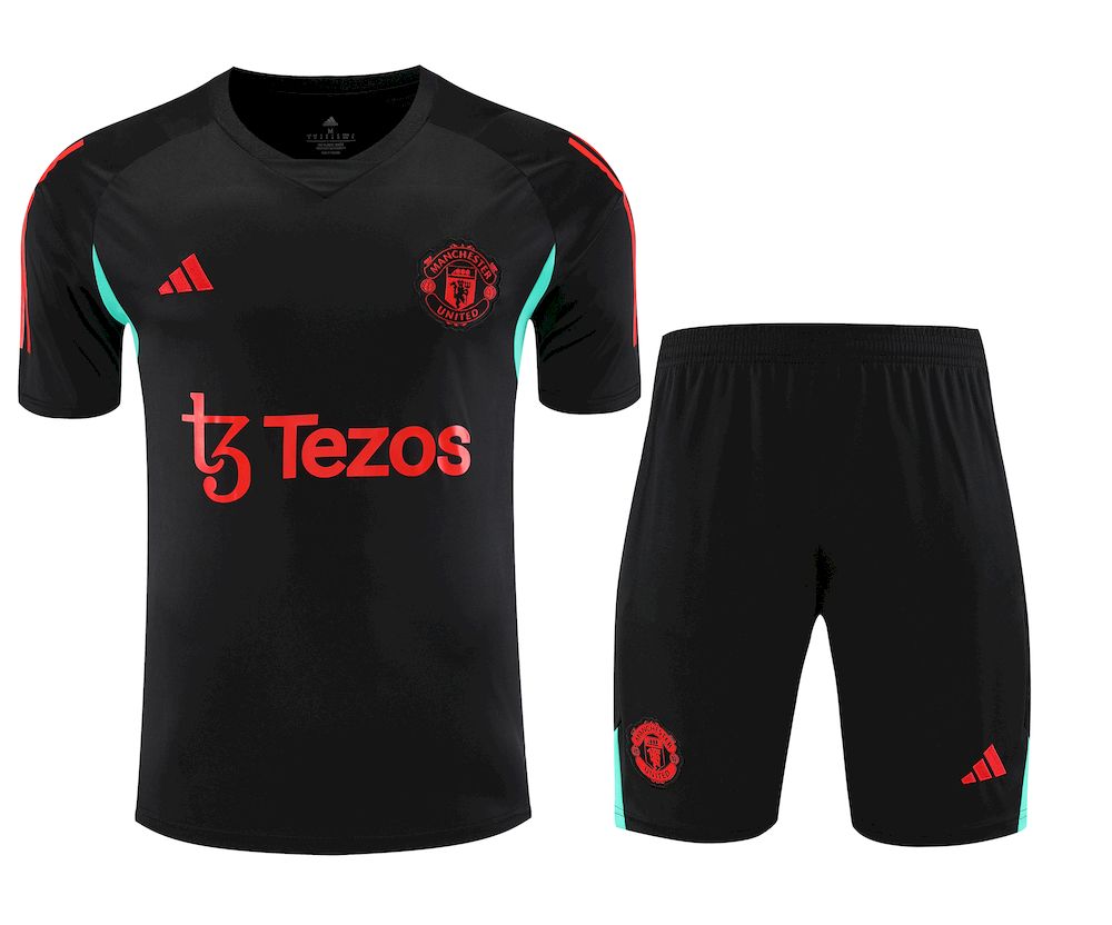 Camisa de treino adulto Manchester United 2023/24 + short 418