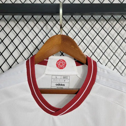 Terceira camisa do Manchester United 2023/24