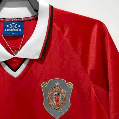 Camisa retrô da final da Liga dos Campeões em casa do Manchester United de 1999