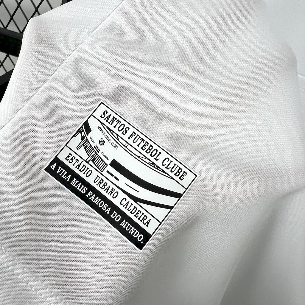 Camisa titular do Santos 2024/25
