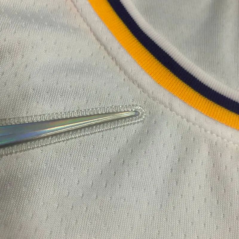 Camisa Xbox Master Chief 117 Masculina Branca – Edição de 75º Aniversário