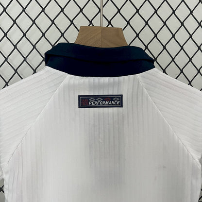 Camisa e shorts retrô infantil da Inglaterra 1998