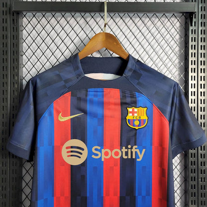 Camisa retrô principal do Barcelona 2022/23