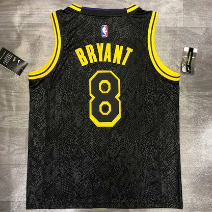 Camisa Kobe Bryant Black Mamba versão masculina do jogador