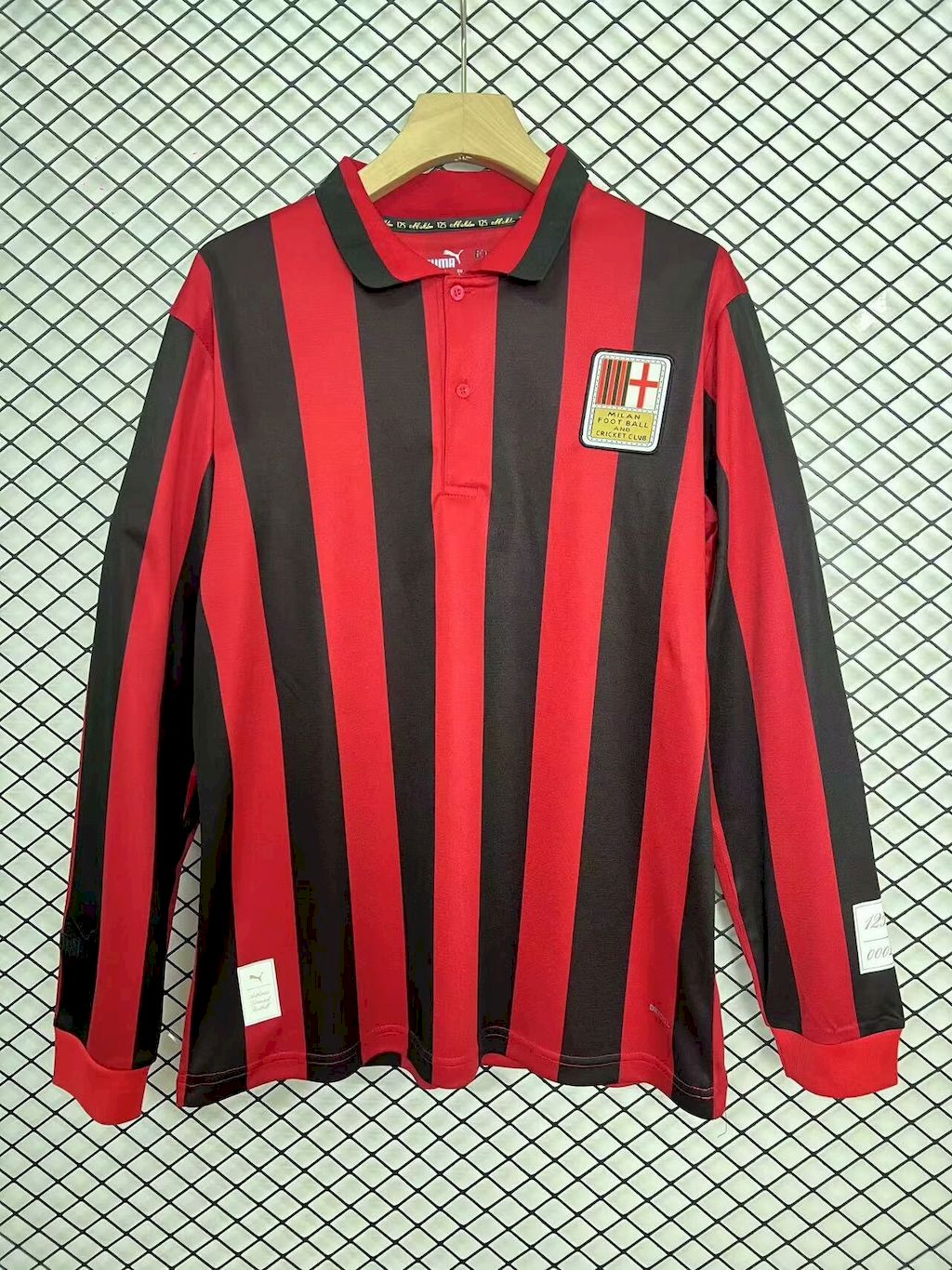 Camisa retrô de mangas compridas edição limitada do AC Milan 2024/25
