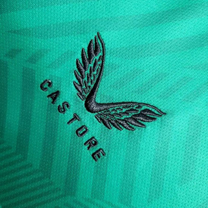 Kit reserva infantil do Newcastle United 2023/24