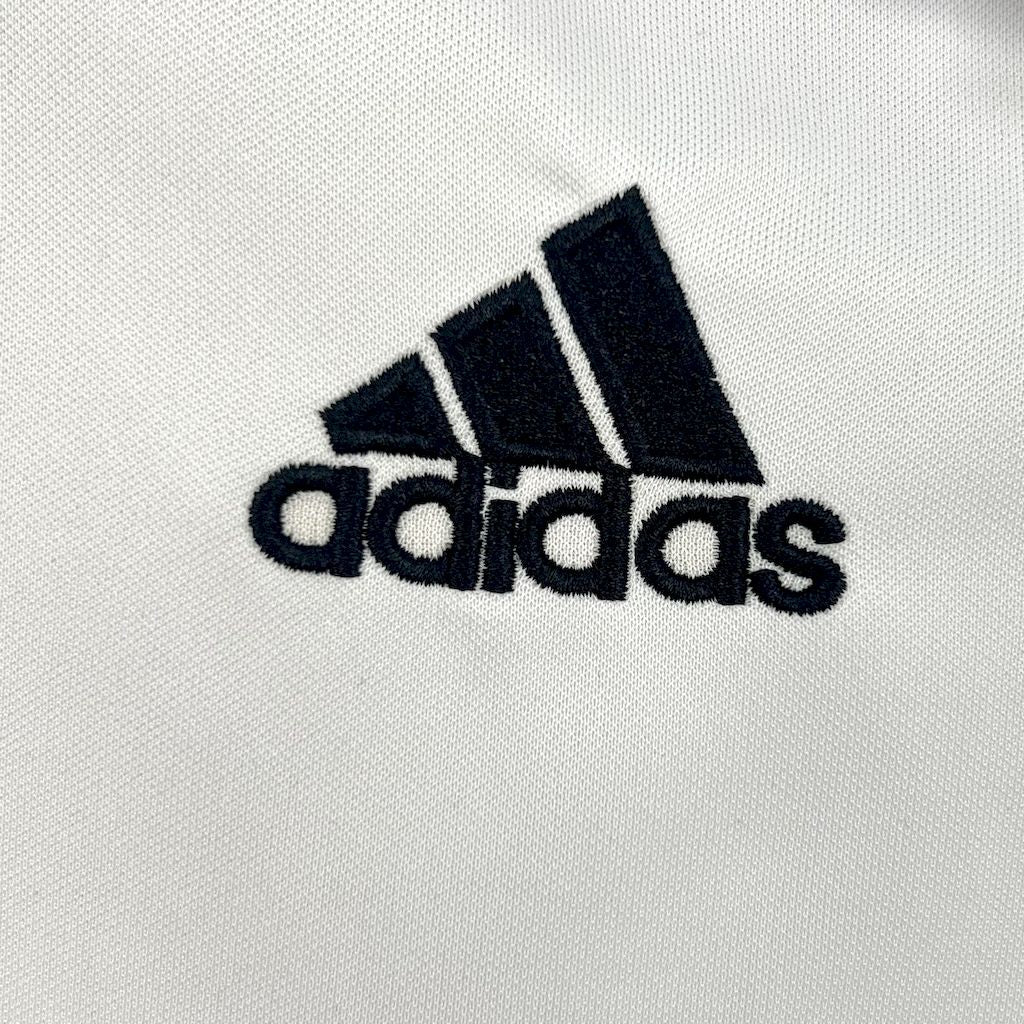 Camisa retrô da UCL do Real Madrid 2001/02