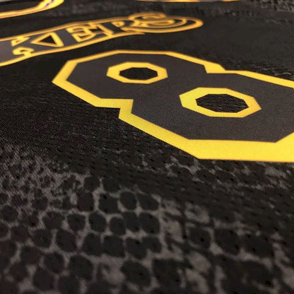 Camisa Kobe Bryant Black Mamba versão masculina do jogador