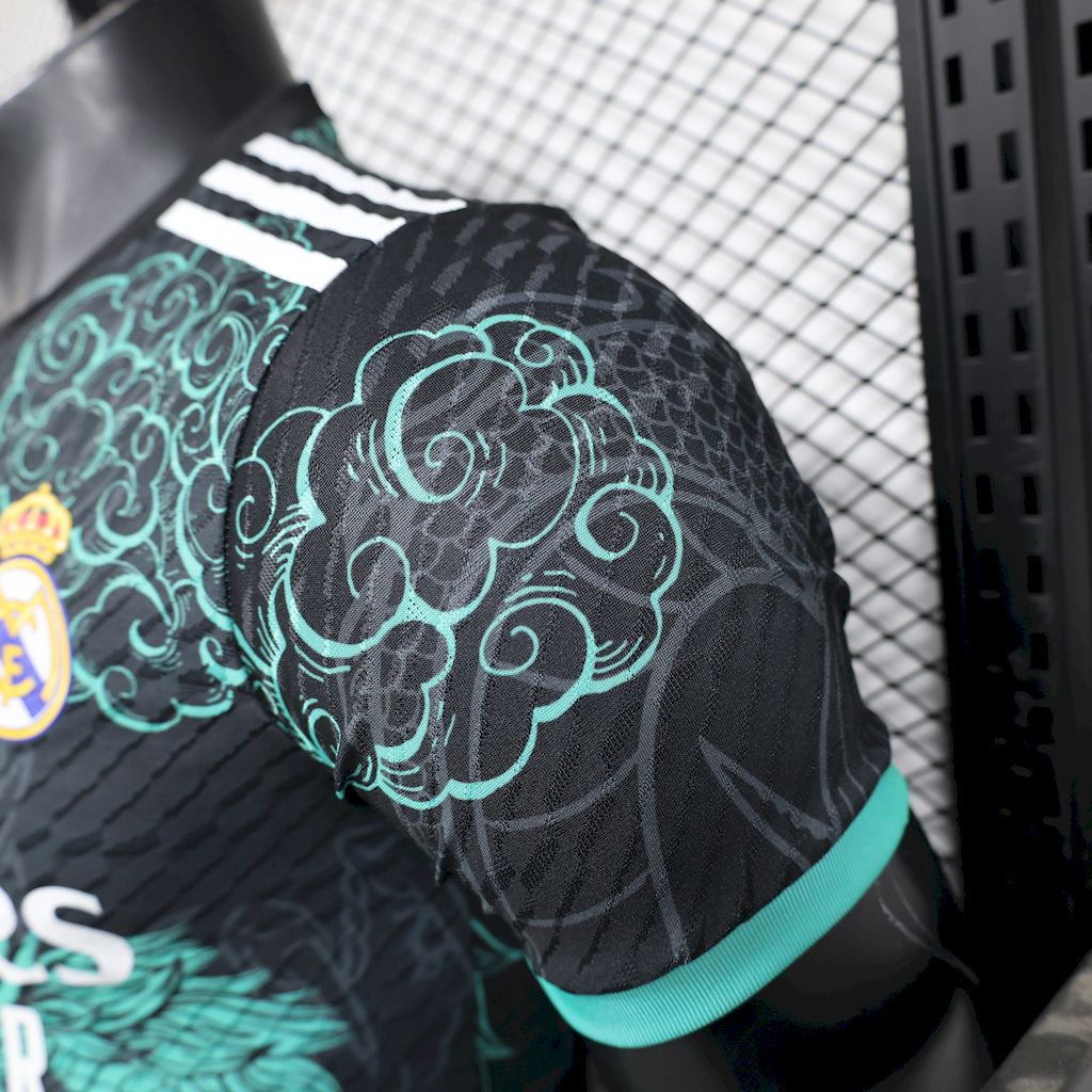 Maillot Real Madrid 2025/26 Noir Vert Dragon Edition Version Joueur