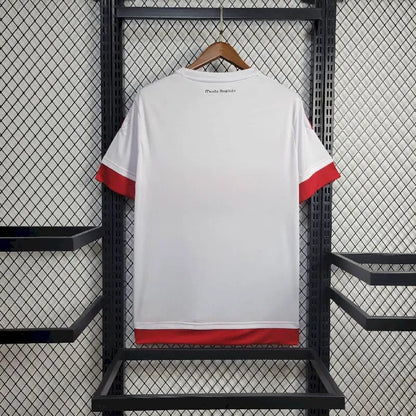 Camisa retrô do Flamengo 2015/16