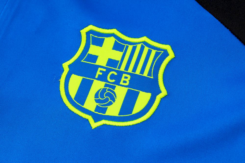 Suéter adulto Barcelona 2024/25 com zíper e calça 815