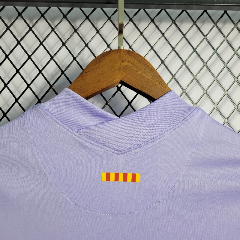 Camisa retrô alternativa do Barcelona 2021/22