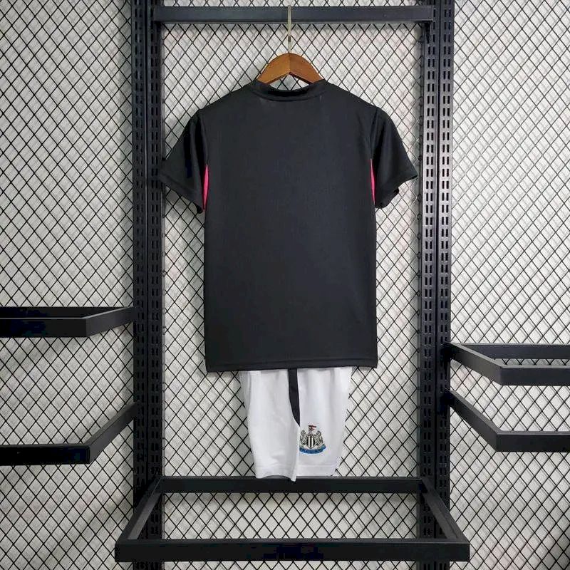 Kit Infantil Edição Especial Newcastle United 2023/24