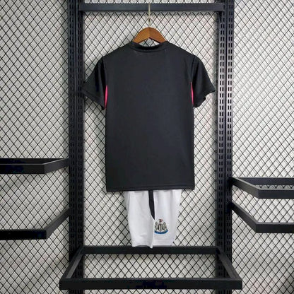 Kit Infantil Edição Especial Newcastle United 2023/24