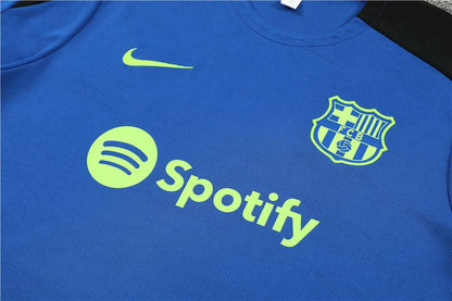 Camisa de treino adulto Barcelona 2024/25 + short 14001