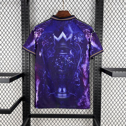 Camisa roxa edição especial do Manchester United 2025/26