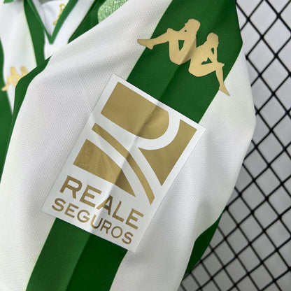 Camisa retrô dourada da Copa do Rei do Real Betis 2011/12