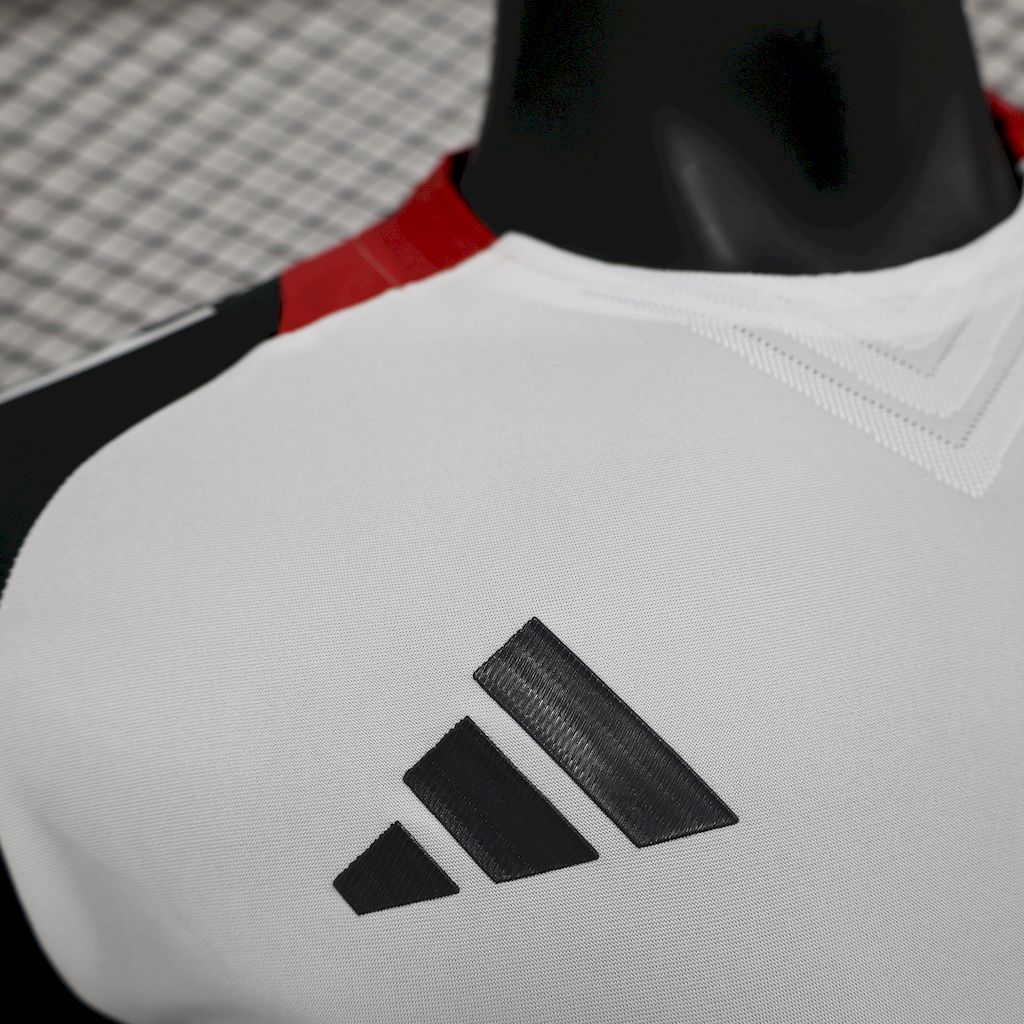 Men's Manchester United 2025/26 Pre-Match Jersey Player Version