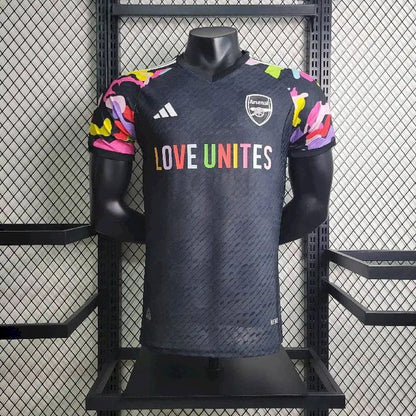 Camisa de treino pré-jogo do Arsenal 2024/25, versão jogador