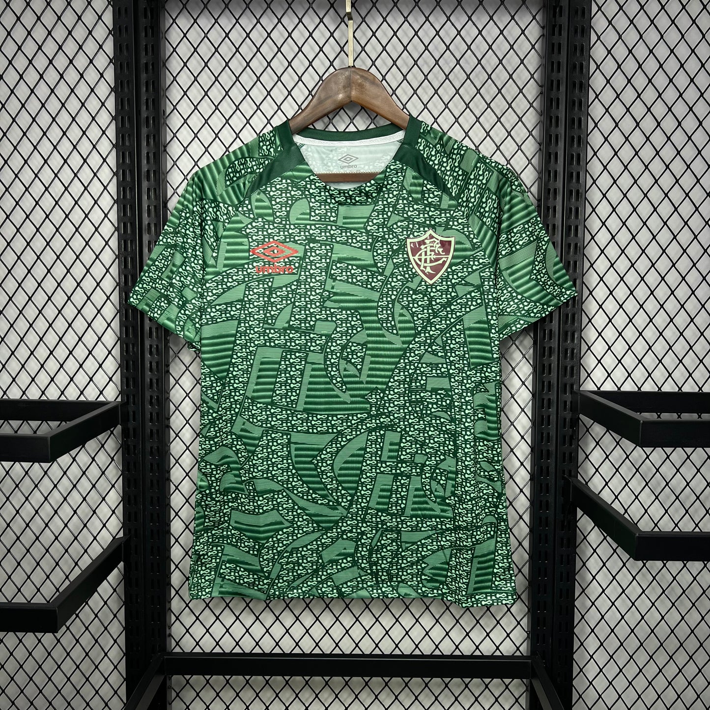 Camisa do Fluminense para o treino pré-jogo 2024/25