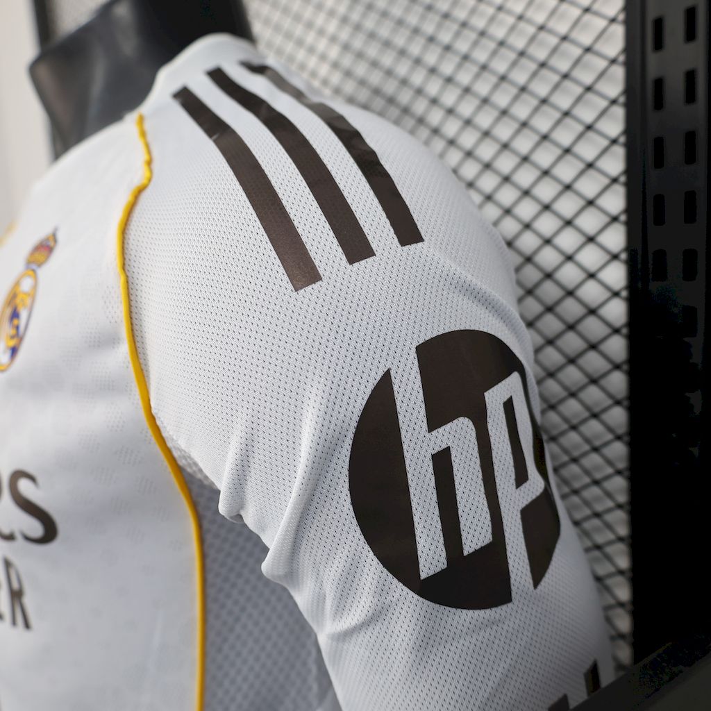 Camisa Real Madrid Home 2025/26 Manga Comprida Versão Jogador
