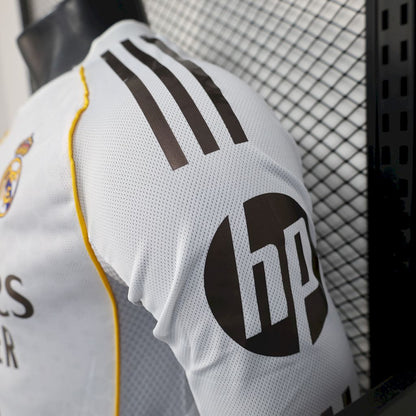 Camisa Real Madrid Home 2025/26 Manga Comprida Versão Jogador