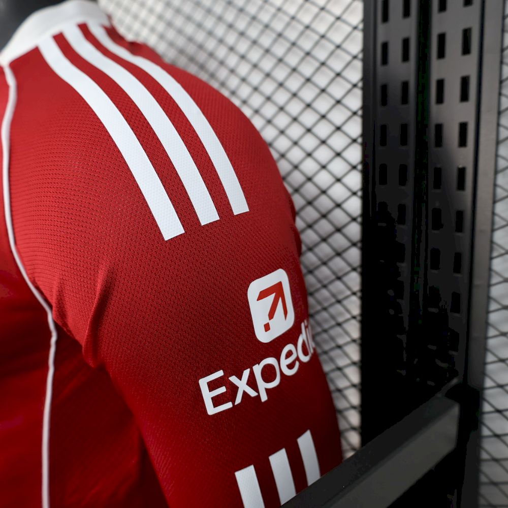 Men's Liverpool 2025/26 Home Long Sleeves Jersey Player Version