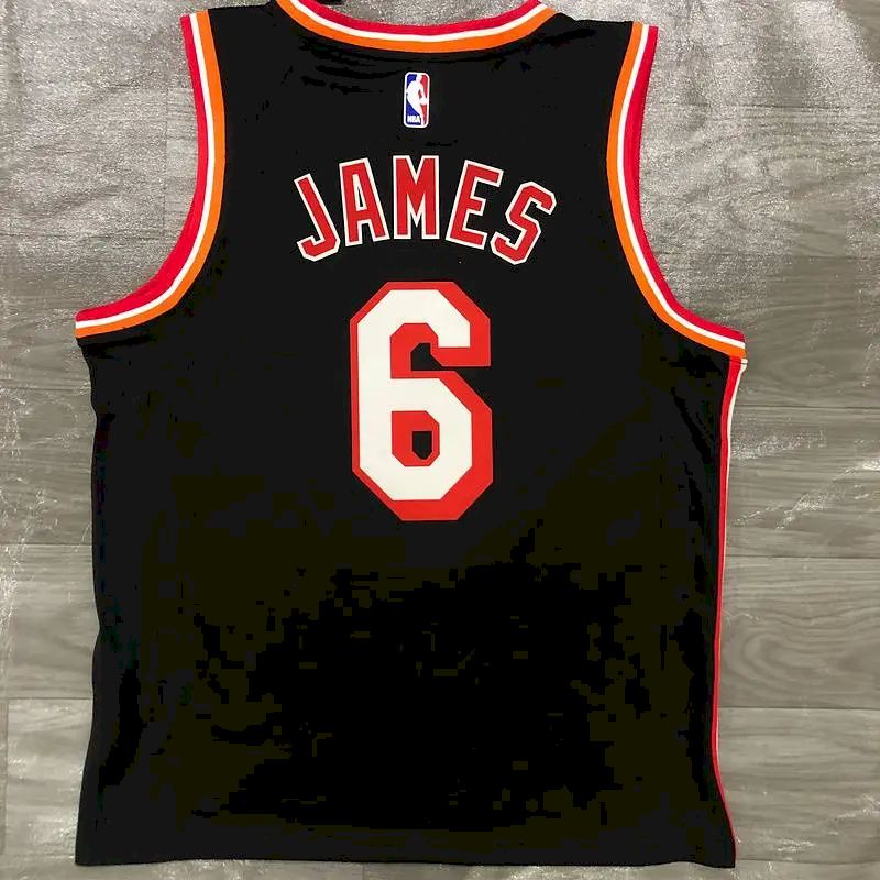 Camisa LeBron James Black Classics Swingman Player Version Masculina