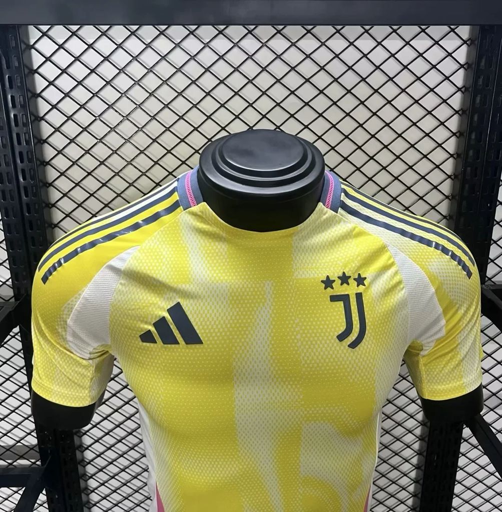 Juventus 2024/25 Away Jersey Player Version