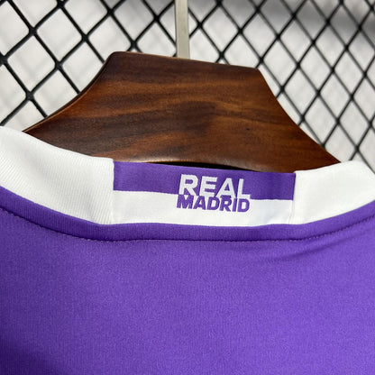 Camisa reserva do Real Madrid 2016/17 da UCL retrô