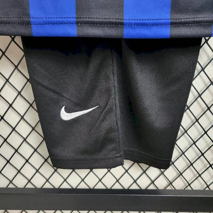 Camisa e shorts retrô infantil Inter de Milão 2009/10
