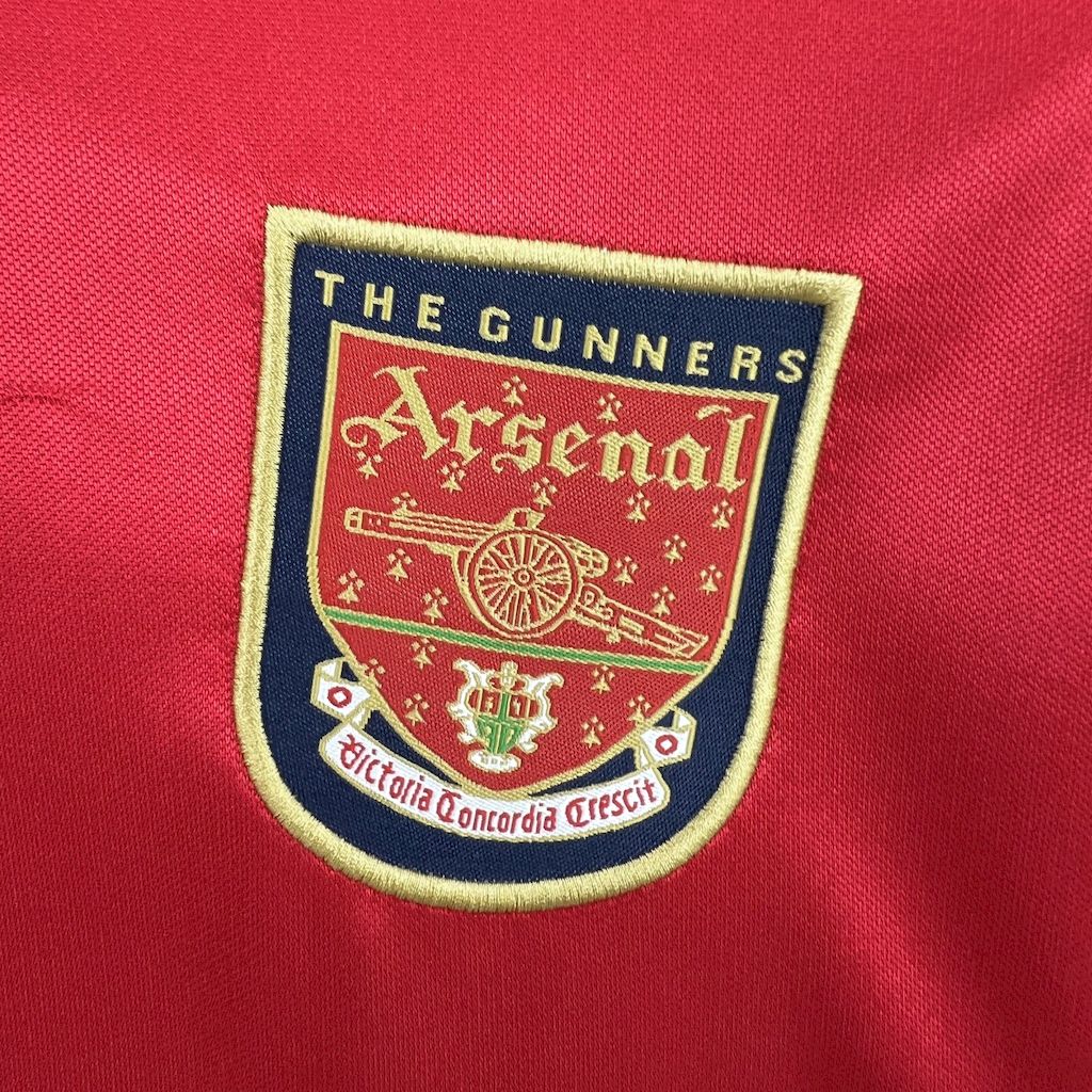 Camisa retrô do Arsenal 1999/00