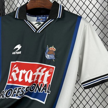 Camisa retrô alternativa do Real Sociedad 2000/02