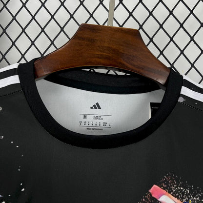 Camisa Louis Vuitton Joint Edition Preta Colorida do Real Madrid 2025/26