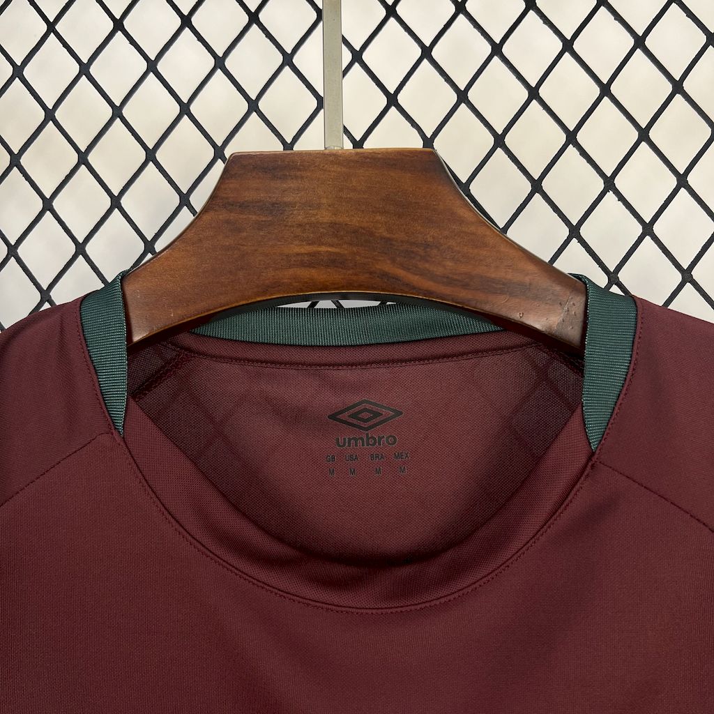 Camisa de treino pré-corrida do Fluminense 2025/26 marrom