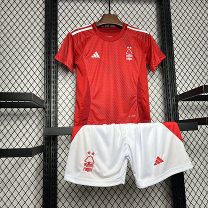Kit Infantil para a Temporada 2024/25 do Nottingham Forest