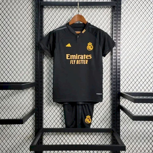 Terceiro uniforme infantil do Real Madrid 2023/24