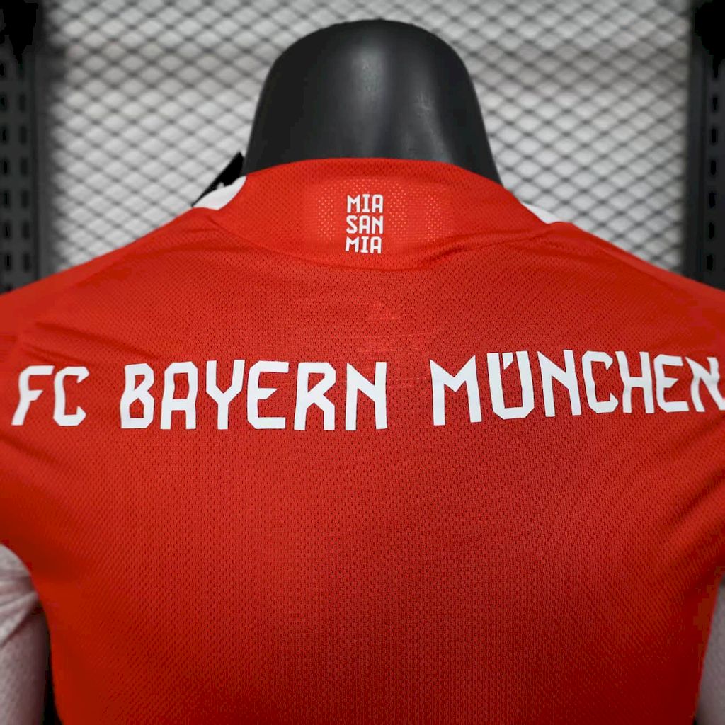 Bayern Munich 2025/26 Home Long Sleeves Jersey Player Version
