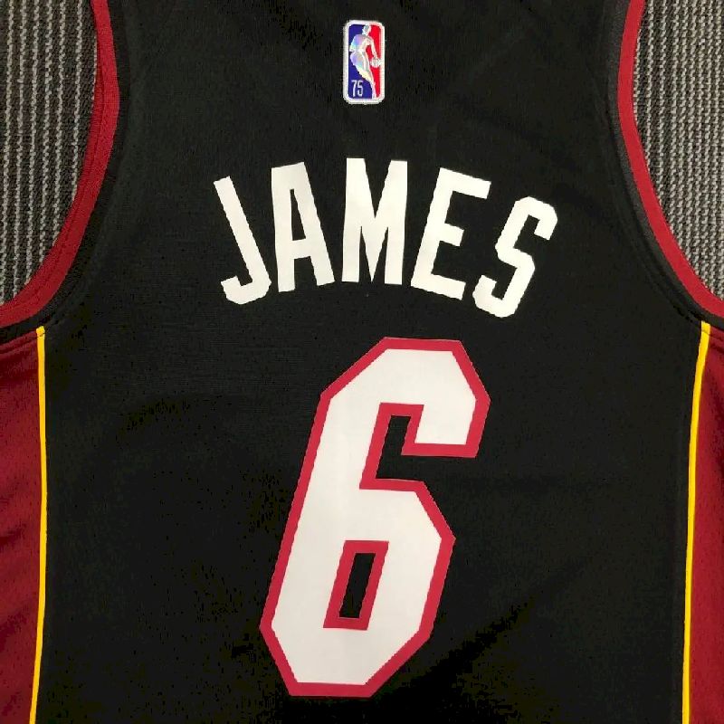 Camisa preta masculina LeBron James Team – Edição de 75º aniversário