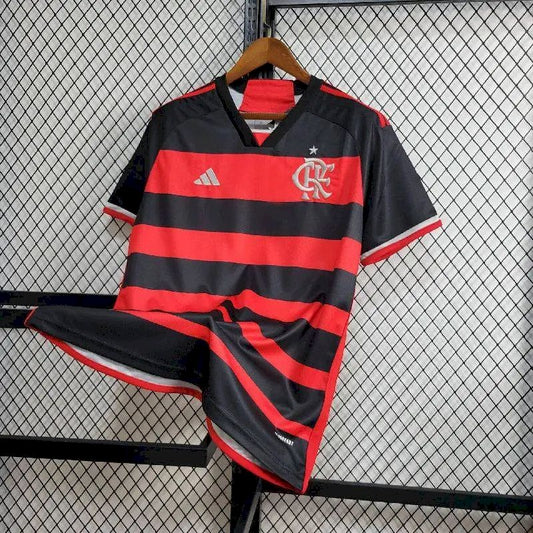 Camisa titular do Flamengo 2024/25