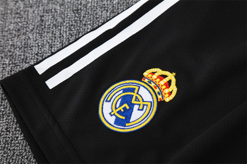 Camisa e short infantil de treino do Real Madrid 2024/25 14001
