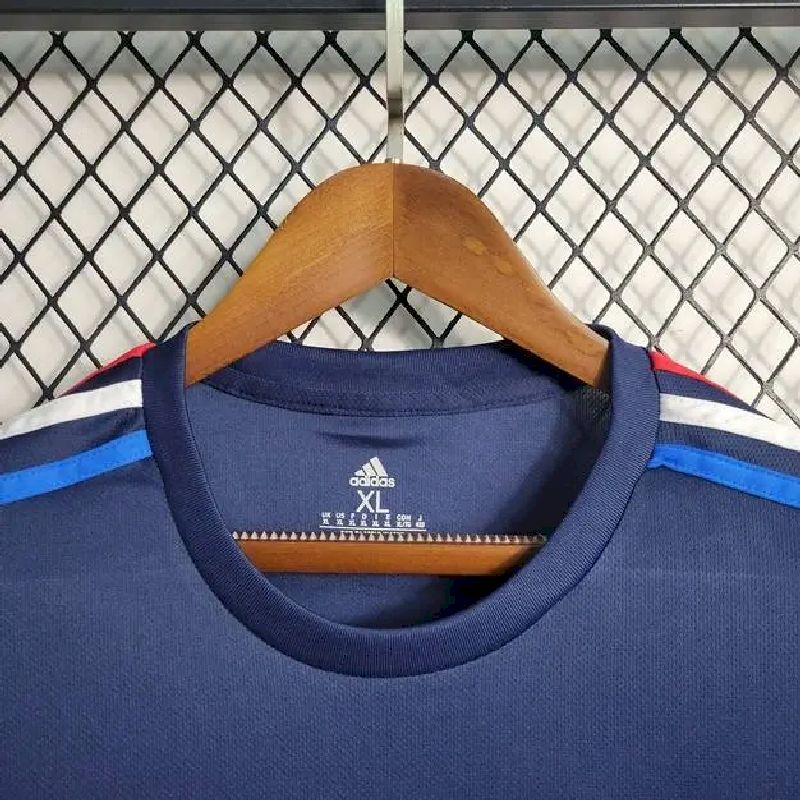 Camisa co-branded do Arsenal 2023/24
