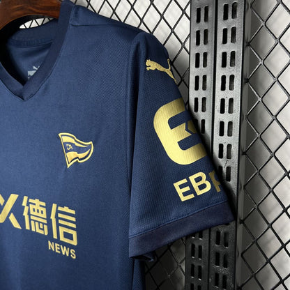 Terceira camisa do Deportivo Alavés 2024/25
