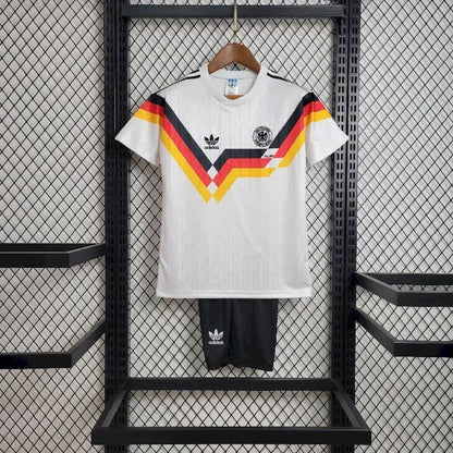 Camisa e shorts retrô infantil da Alemanha 1992