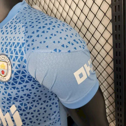 Camisa de treino pré-jogo do Manchester City 2023/24, versão jogador
