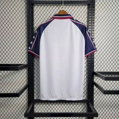 Camisa retrô reserva do Manchester City 1997/98