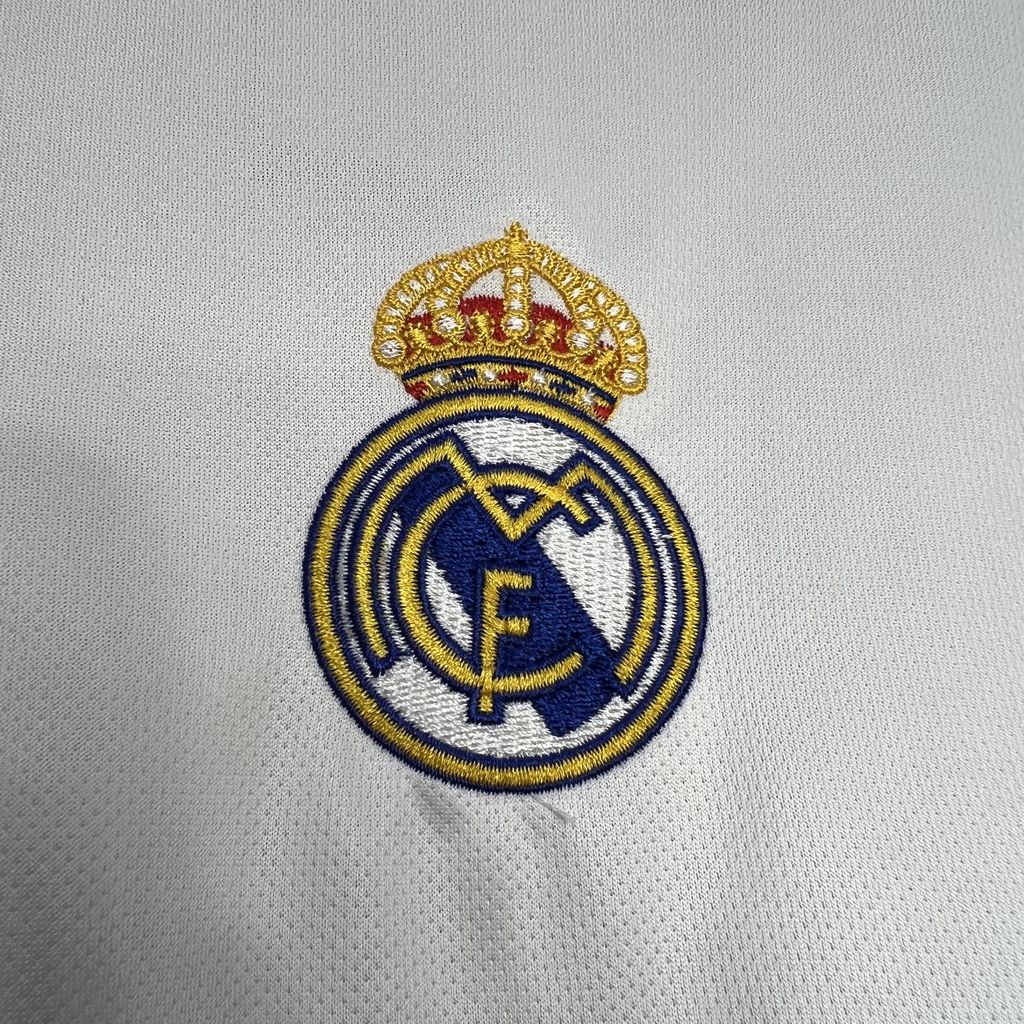 Camisa Mamba Branca e Preta Edição Especial do Real Madrid 2024/25