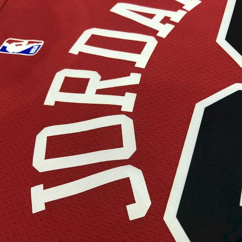 Camisa Michael Jordan Masculina Vermelha Versão Jogador – Edição Clássica