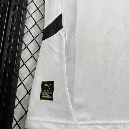 Camisa titular do Valencia 2024/25